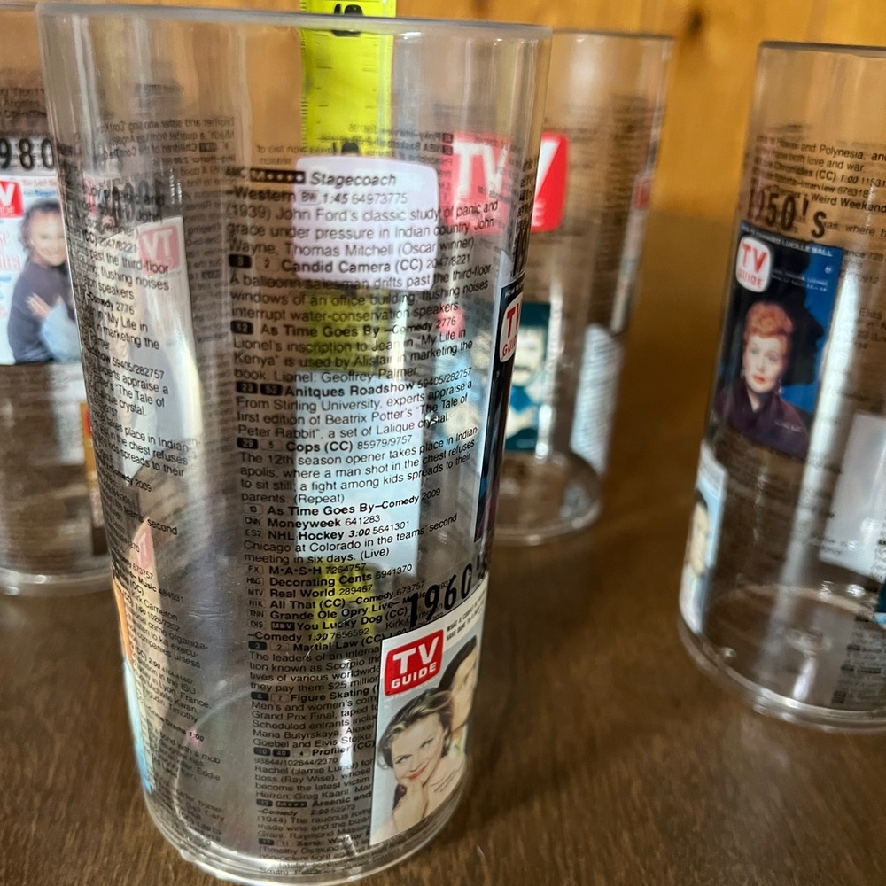 TV Guide Memorabilia Plastic Cups Tumblers Set of 4 1950-1990 Covers decades - Picture 9 of 9